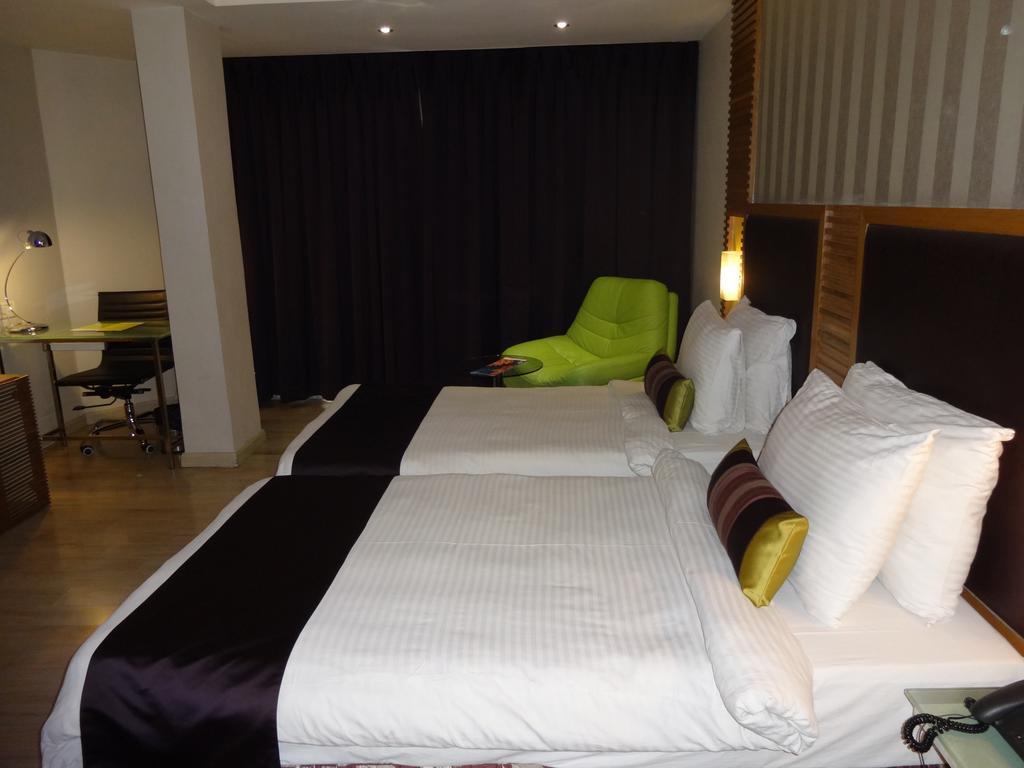 The Purple Leaf Hotels Χιντεραμπάντ Εξωτερικό φωτογραφία