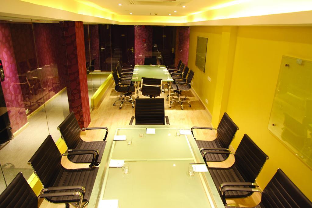 The Purple Leaf Hotels Χιντεραμπάντ Εξωτερικό φωτογραφία